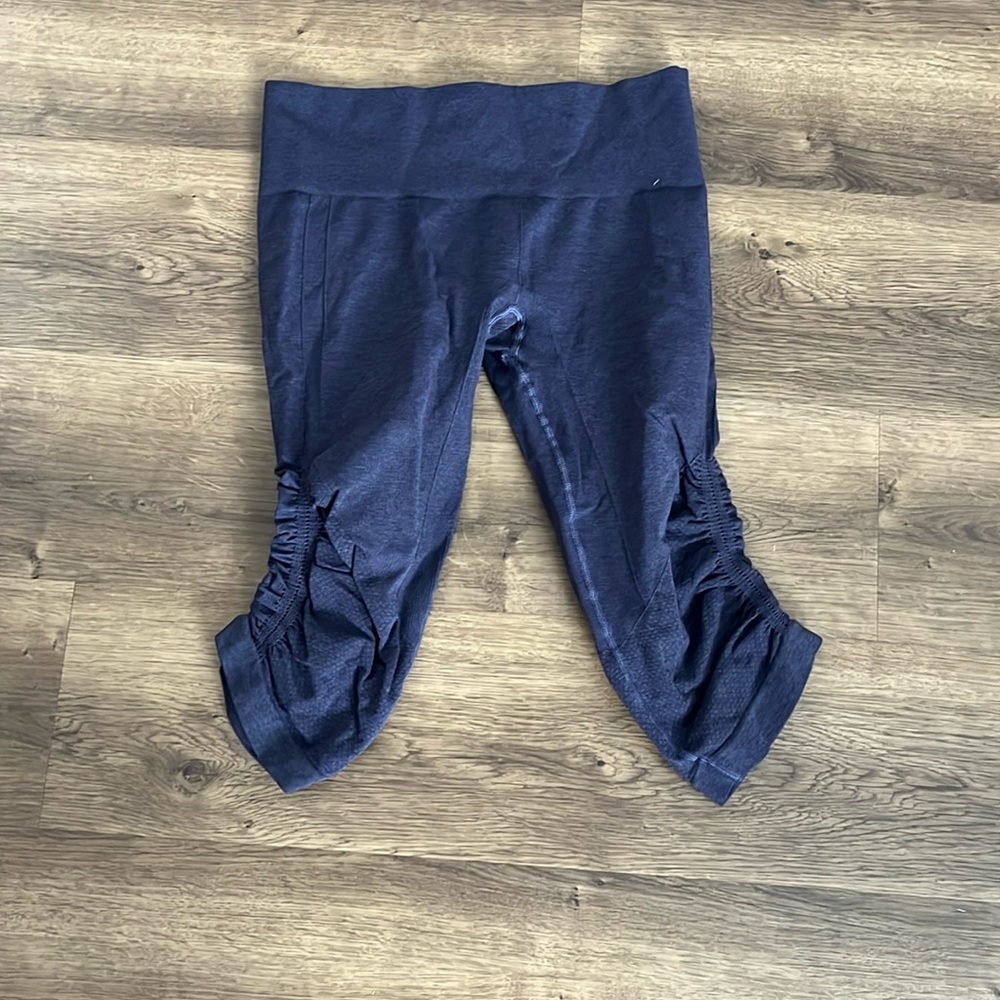 Lululemon cropped leggings